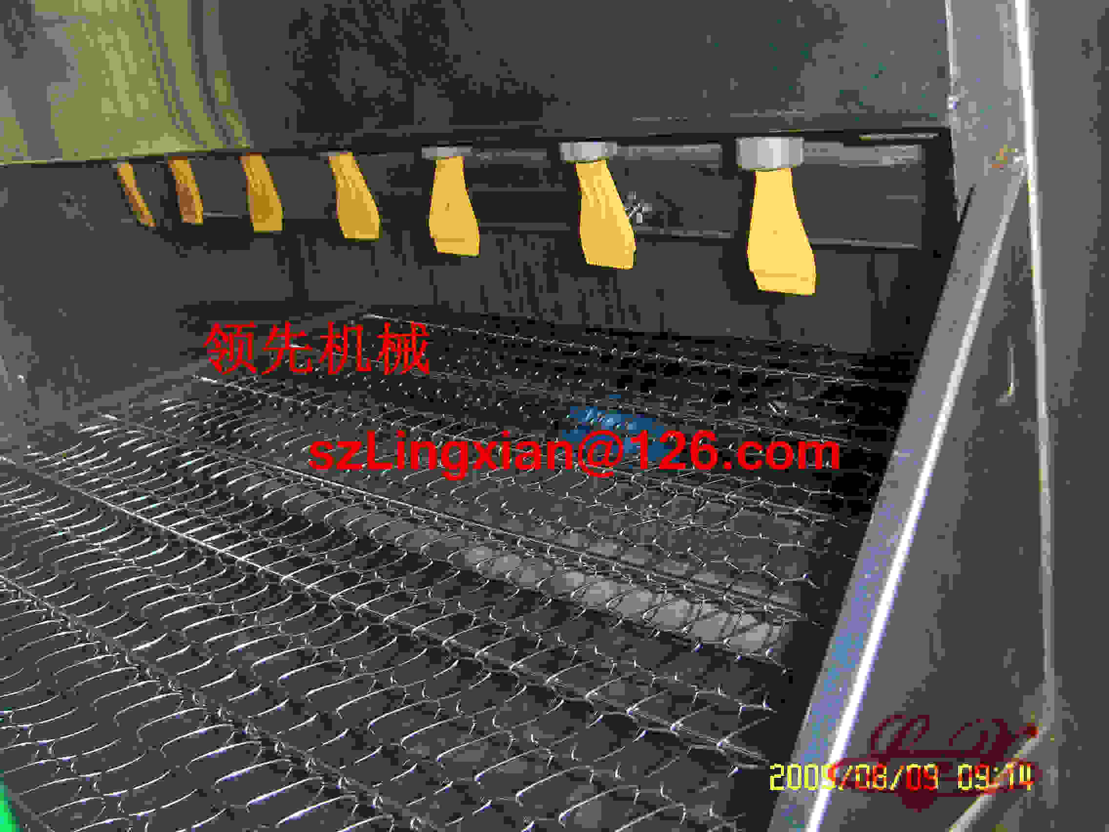 平面清洗输送机